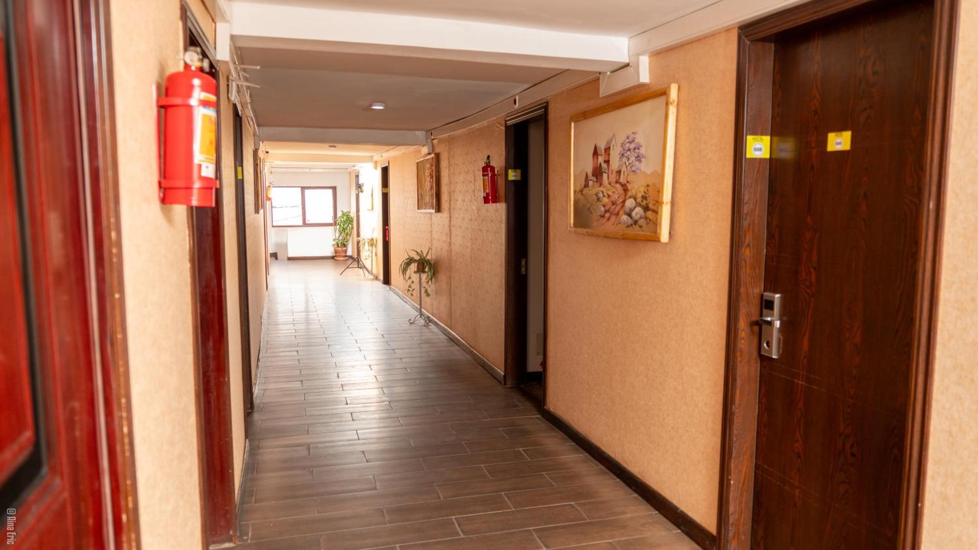 Hotel Le Pousse Pousse Antananarivo Exterior foto